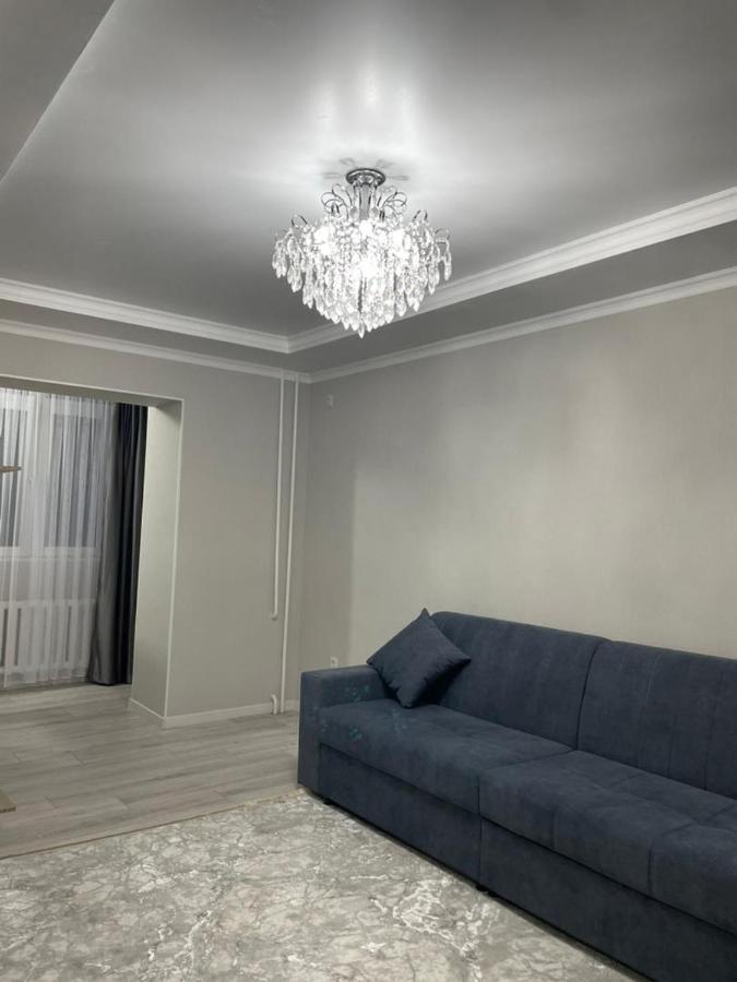 Apartment In Street Toktogula 77 บิชเคก ภายนอก รูปภาพ