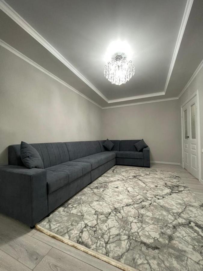 Apartment In Street Toktogula 77 บิชเคก ภายนอก รูปภาพ