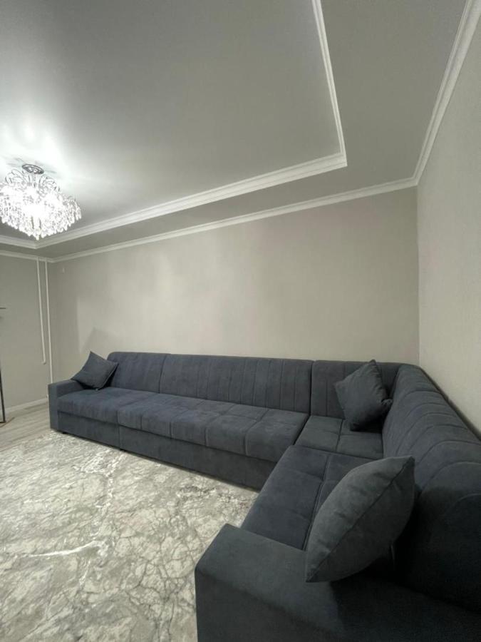 Apartment In Street Toktogula 77 บิชเคก ภายนอก รูปภาพ